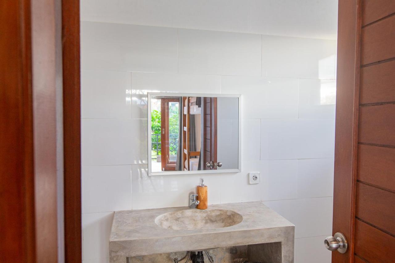 Zentiga Surf Hostel Canggu Екстериор снимка