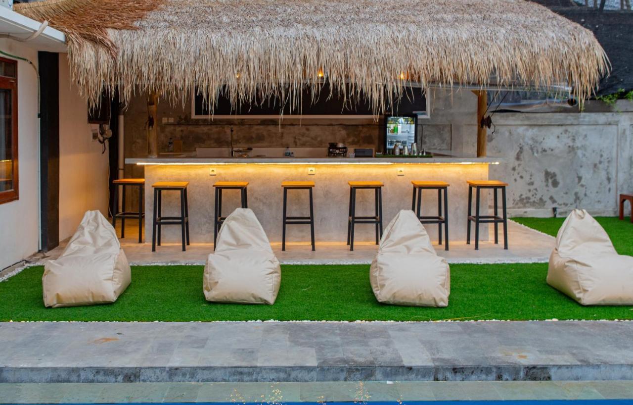 Zentiga Surf Hostel Canggu Екстериор снимка