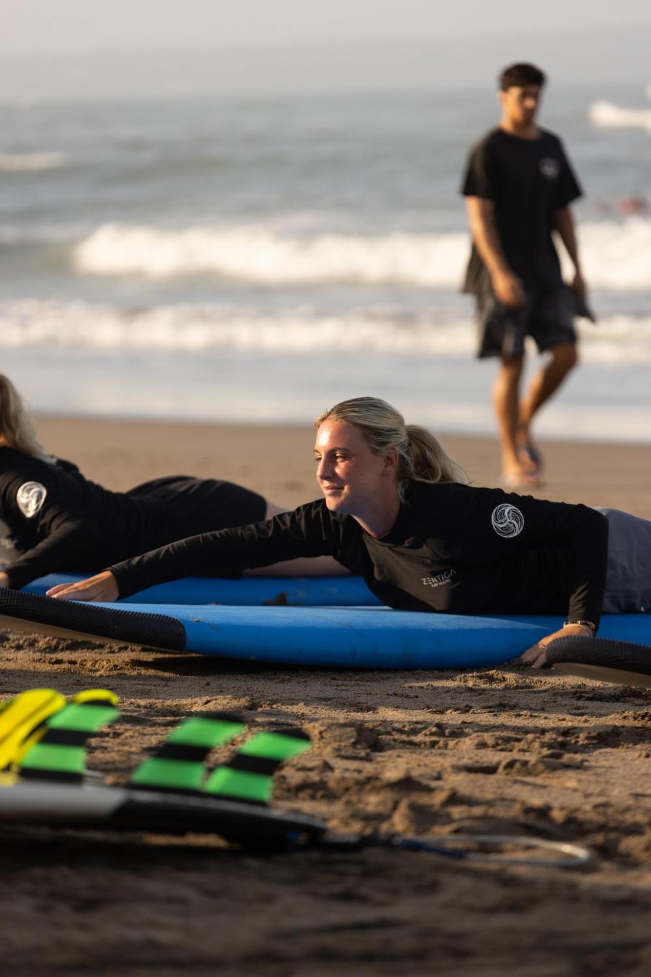 Zentiga Surf Hostel Canggu Екстериор снимка